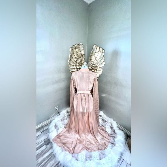 Divine Cover Up - Picture 6 of 11